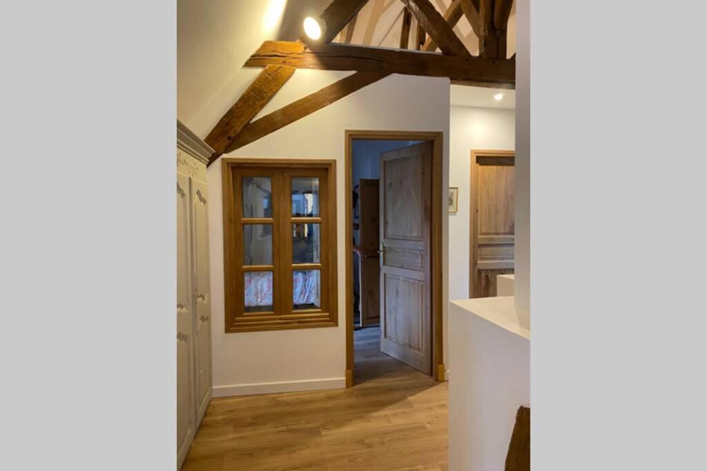Aux 3 Maillets Apartment Бурж Екстериор снимка